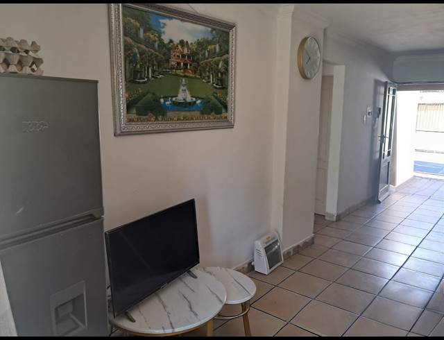 2 BEDROOM CLUSTER FOR SALE IN BERGSIG